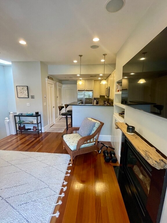 584 E 7th St unit 3, Boston, MA 02127 - photo 5