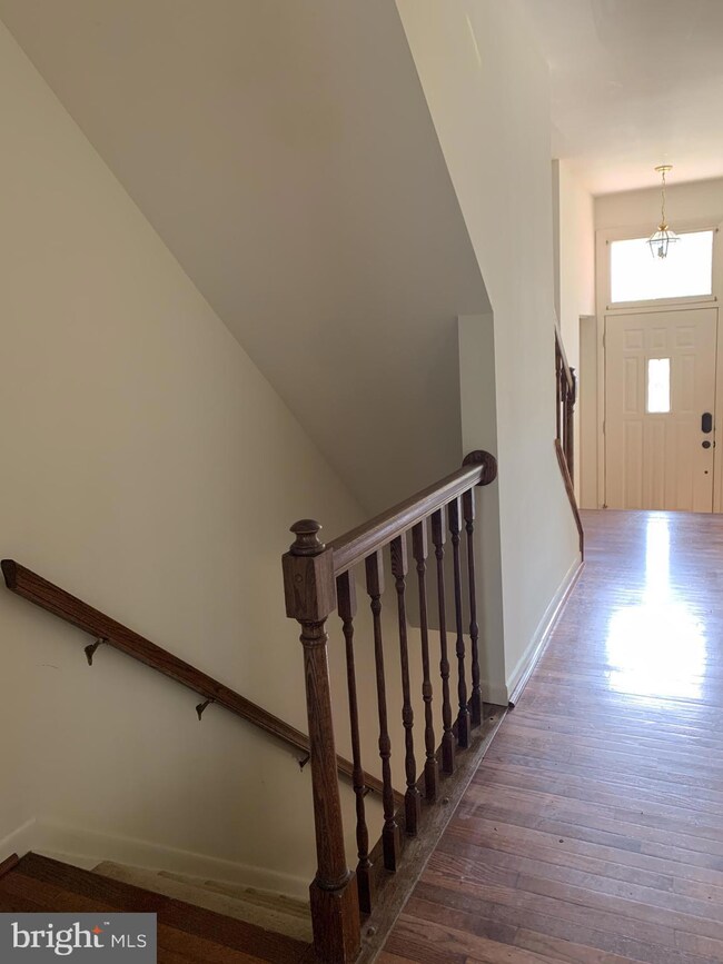 19 Tudor Ct, Lutherville Timonium, MD 21093 - photo 5