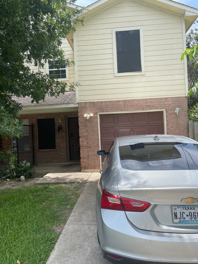 3618 Goodhope St, Houston, TX 77021 - photo 2