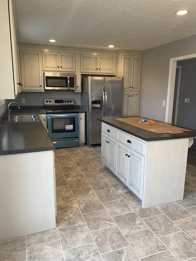 1907 Hills Chapel Rd, Manchester, TN 37355 - photo 3