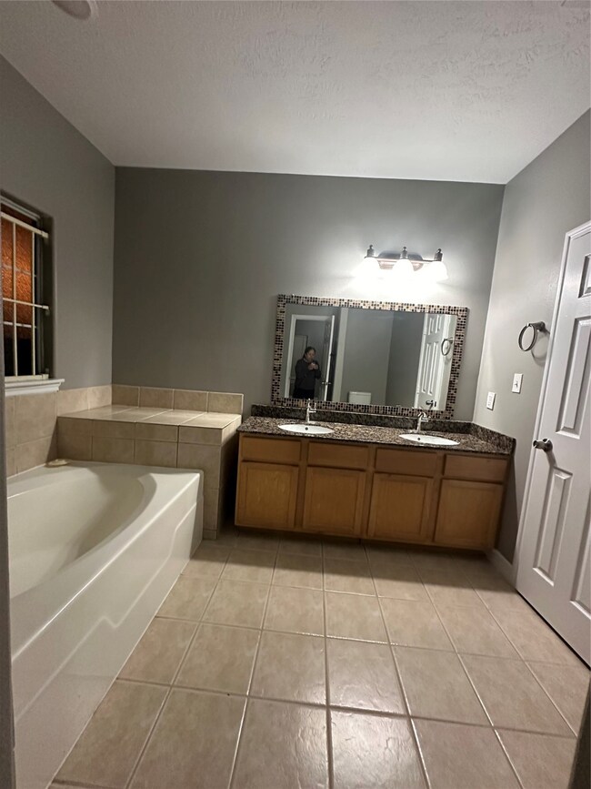 10602 Logger Pine Trails, Houston, TX 77088 - photo 6