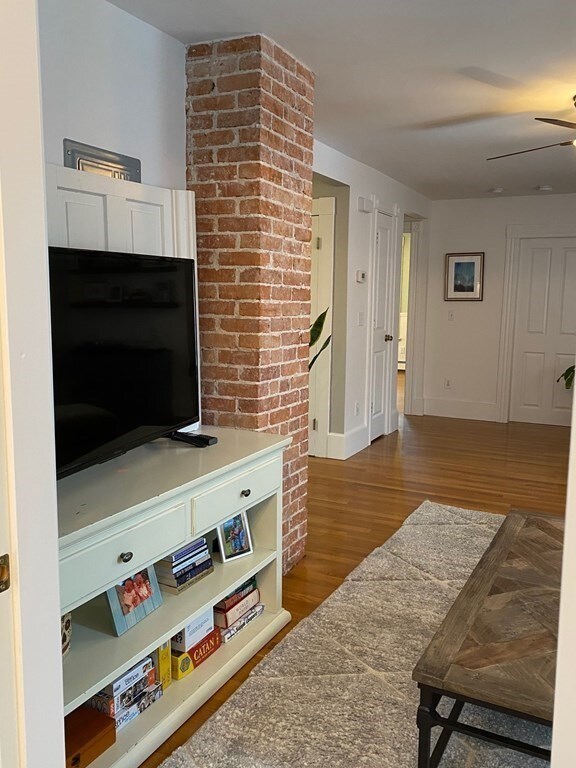 5 Hodges Ct unit 2, Salem, MA 01970 - photo 2