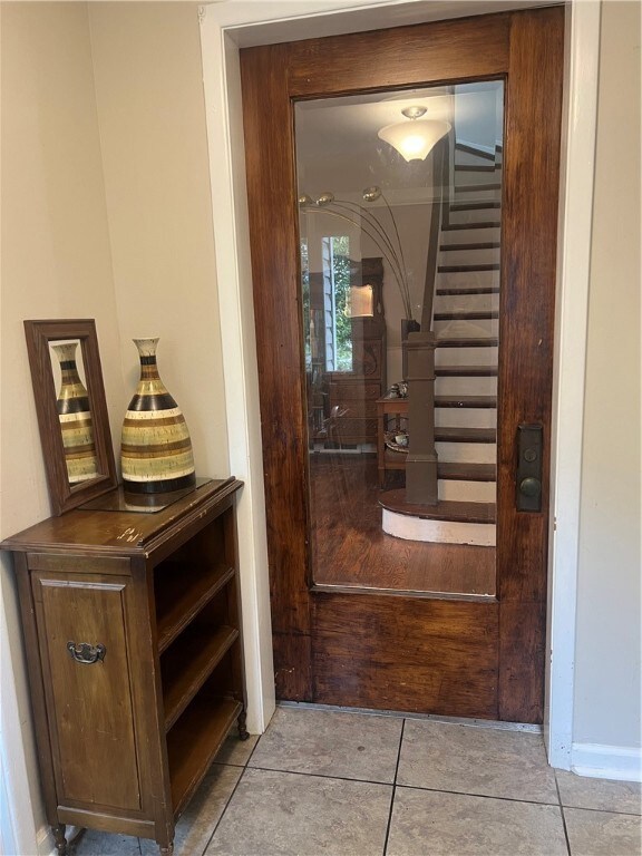 Entry way