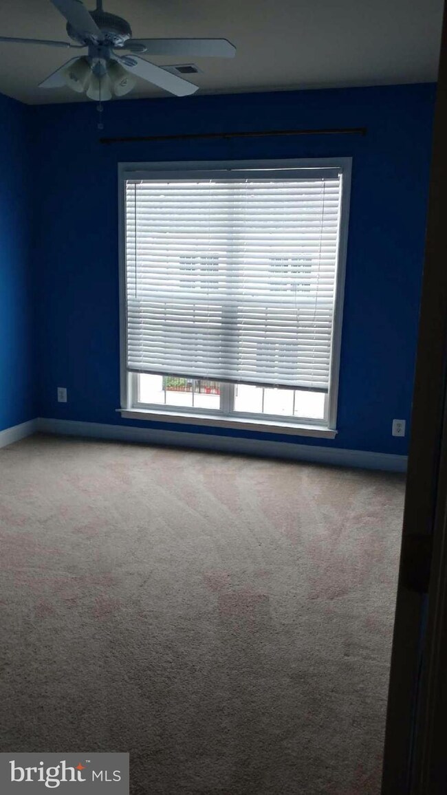 20639 Sibbald Square, Ashburn, VA 20147 - photo 7