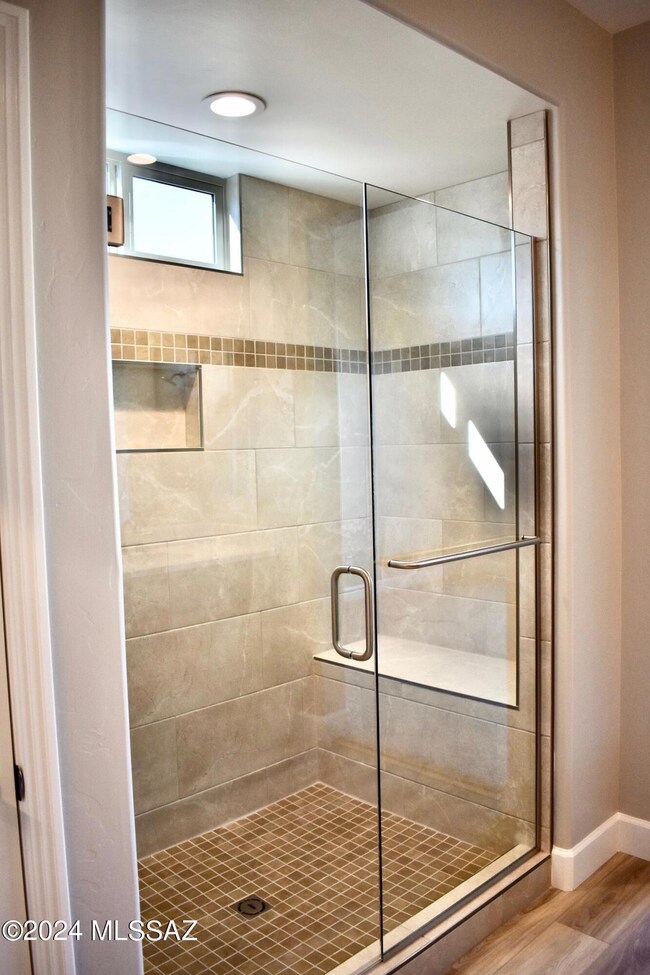 UN35B L109 Shower