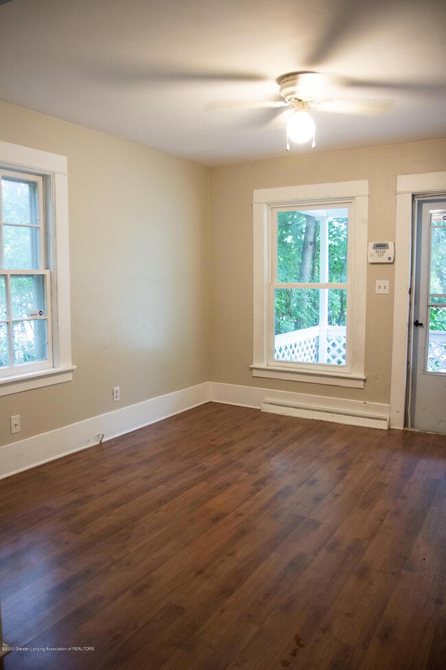 1827 Bradley Ave, Lansing, MI 48910 - photo 6