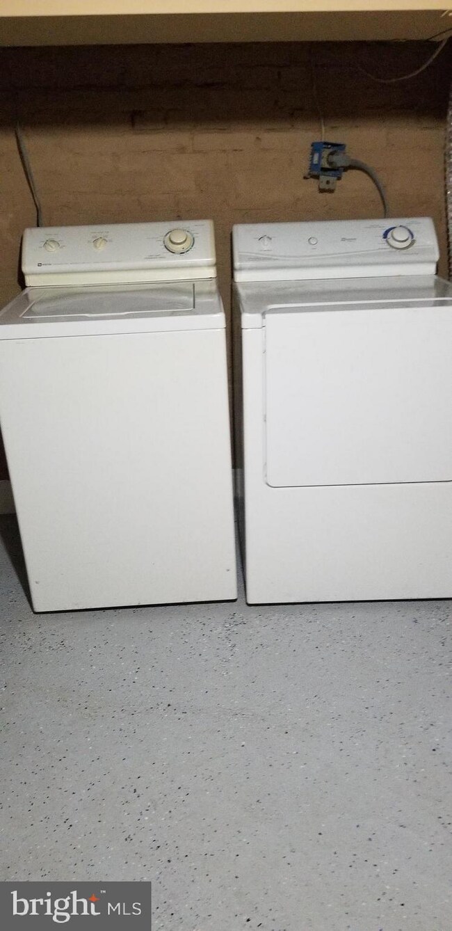 516 N Patterson Park Ave, Baltimore, MD 21205 - photo 6