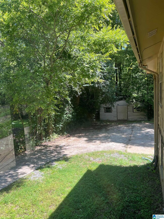 1617 1st St NE, Center Point, AL 35215 - photo 3