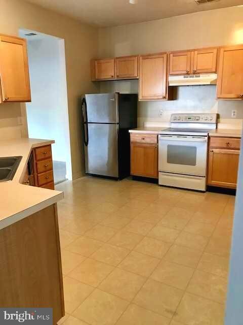 2504 Amber Orchard Ct W unit 102, Odenton, MD 21113 - photo 6