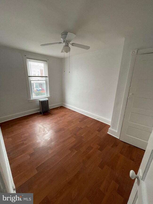 70 N Keystone Ave, Upper Darby, PA 19082 - photo 4