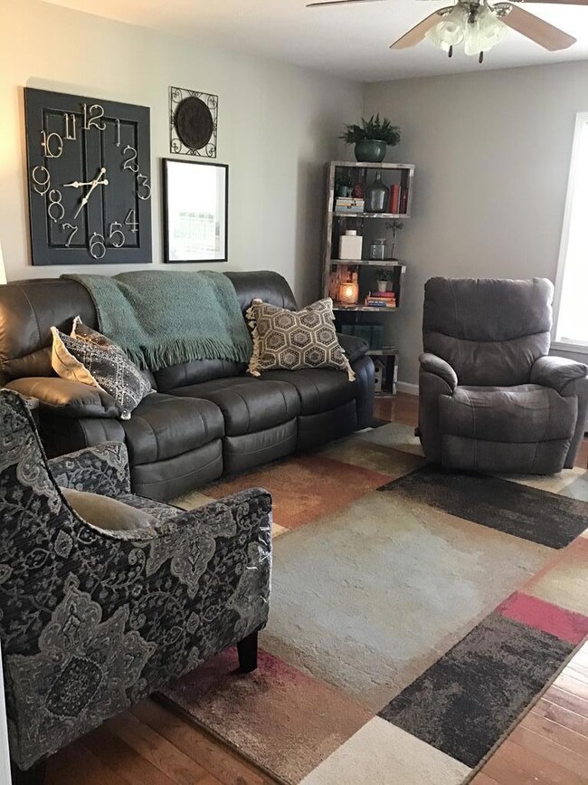 5551 Pendergrass Rd, Byrdstown, TN 38549 - photo 7