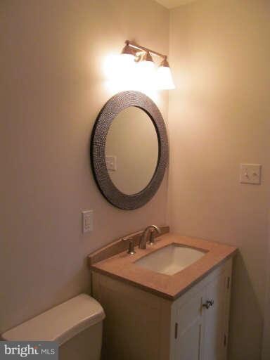 6711 Maxwell Ave, Warrenton, VA 20187 - photo 6