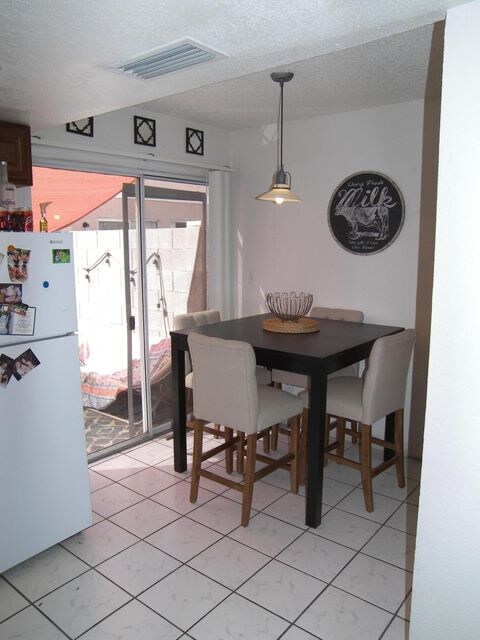 Eat In Kitchen