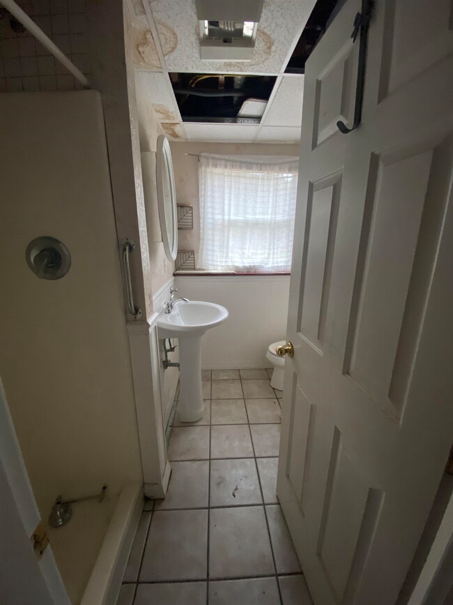 893 Old Westport Rd, Winchester, NH 03470 - photo 6