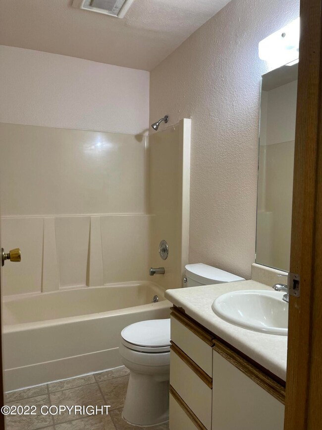 3580 W Dimond Blvd unit C2, Anchorage, AK 99502 - photo 7