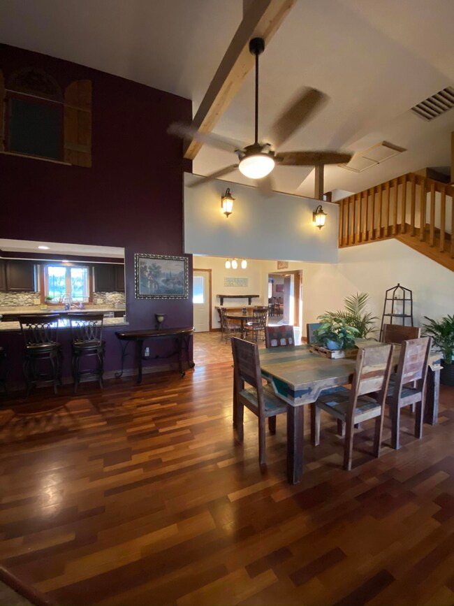 6 - Dining Room 1