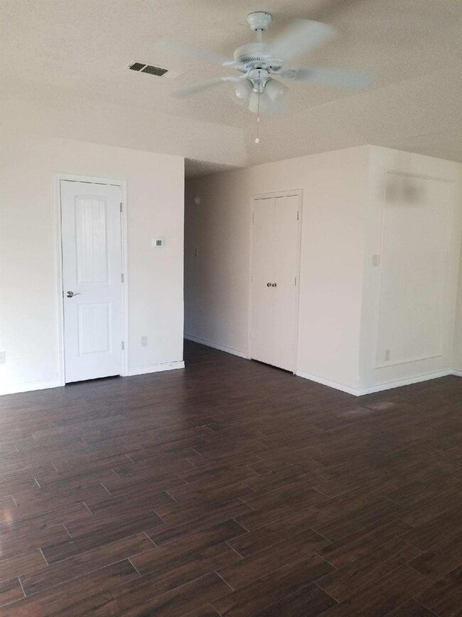 6494 Central Ave, North Richland Hills, TX 76182 - photo 5