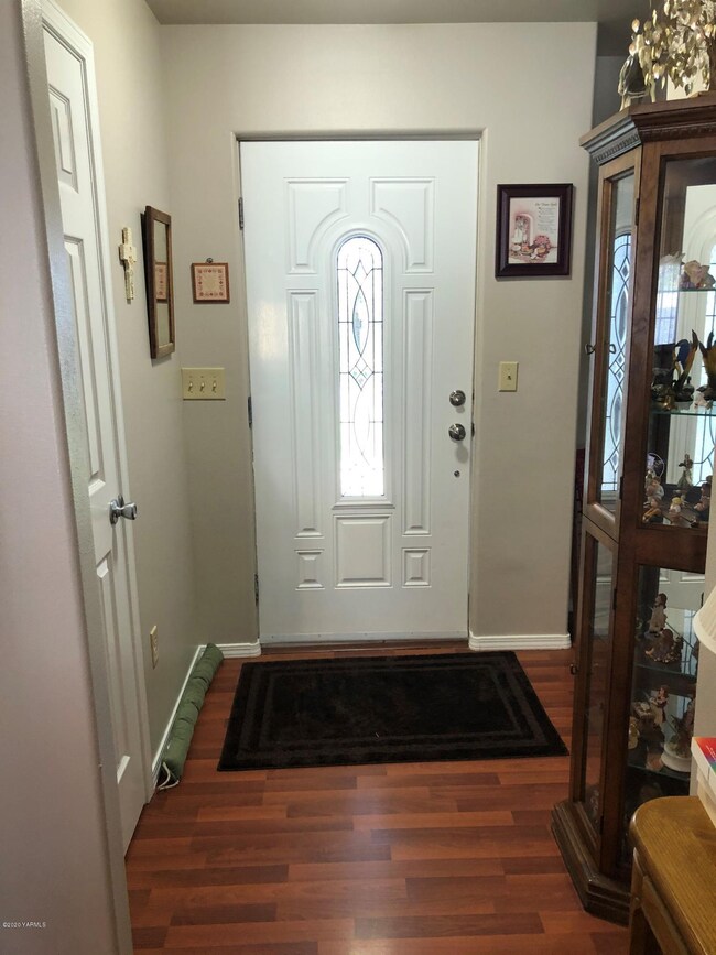7005 Yak Ave 21 (2)