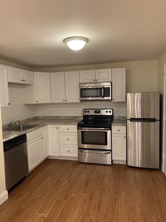 433 Furnace Brook Pkwy unit 1, Quincy, MA 02170 - photo 2