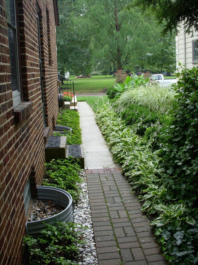 2422 Havenwood Dr N, Columbus, OH 43209 - photo 7