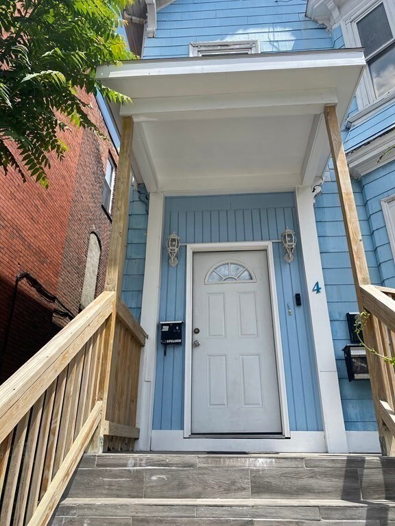 4 Woodbine St unit 1, Roxbury, MA 02119 - photo 2