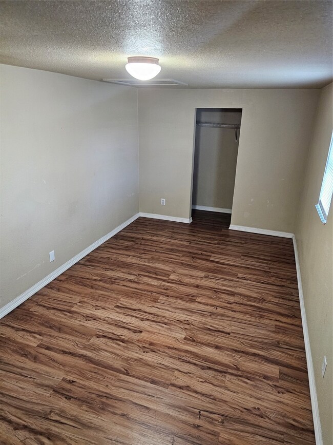 3128 Tilfer St unit B, Houston, TX 77087 - photo 5