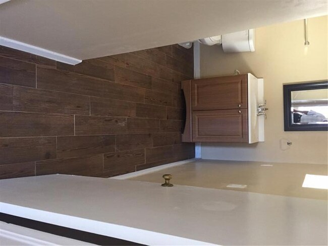 2524 Mckinley Ave, El Paso, TX 79930 - photo 4