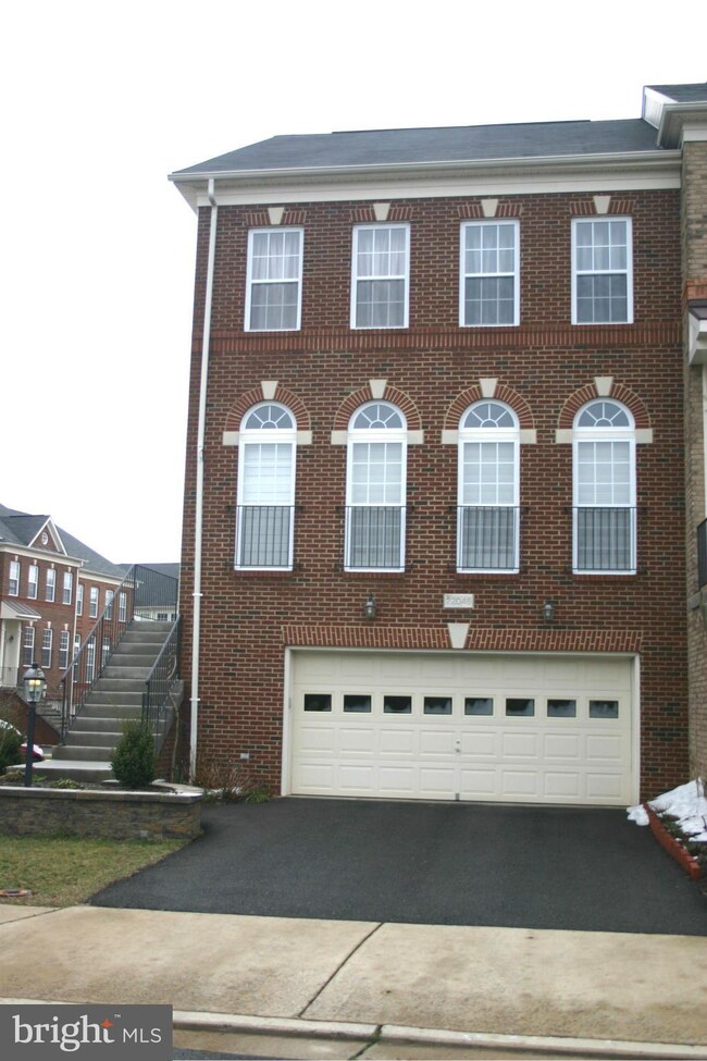 22048 Dilworth Square, Broadlands, VA 20148 - photo 2