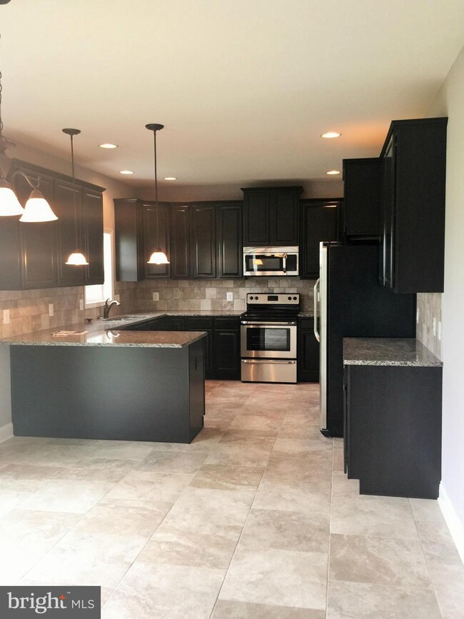 2304 Austin Ave, Chambersburg, PA 17202 - photo 7