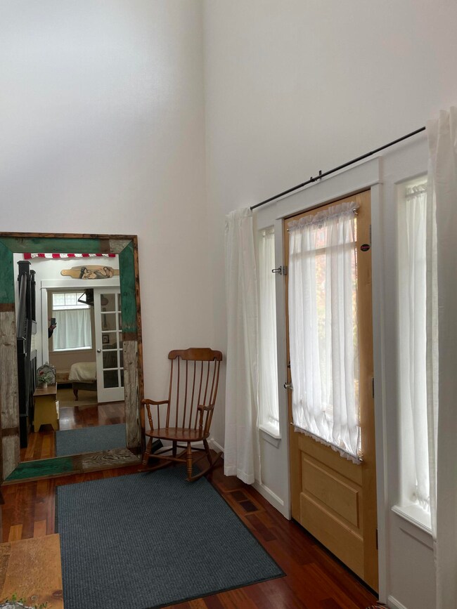 20922 Ridgewater Ct, Bend, OR 97702 - photo 5