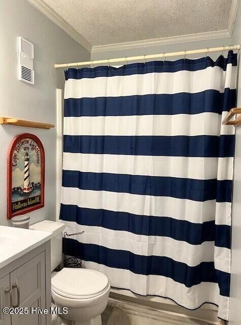 Topsail Reef 378 Bathroom