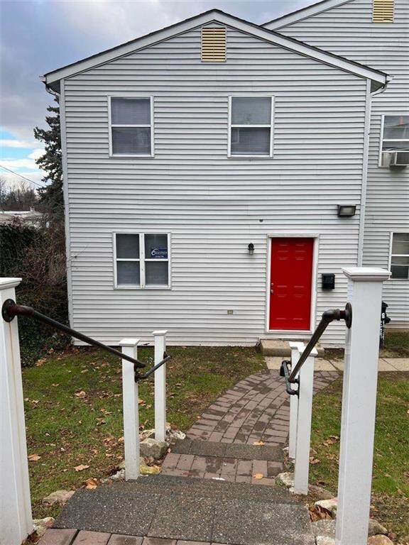 259 E Union St unit B, Allentown, PA 18109 - photo 2