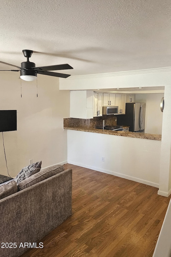 2838 E Beck Ln unit 2, Phoenix, AZ 85032 - photo 2