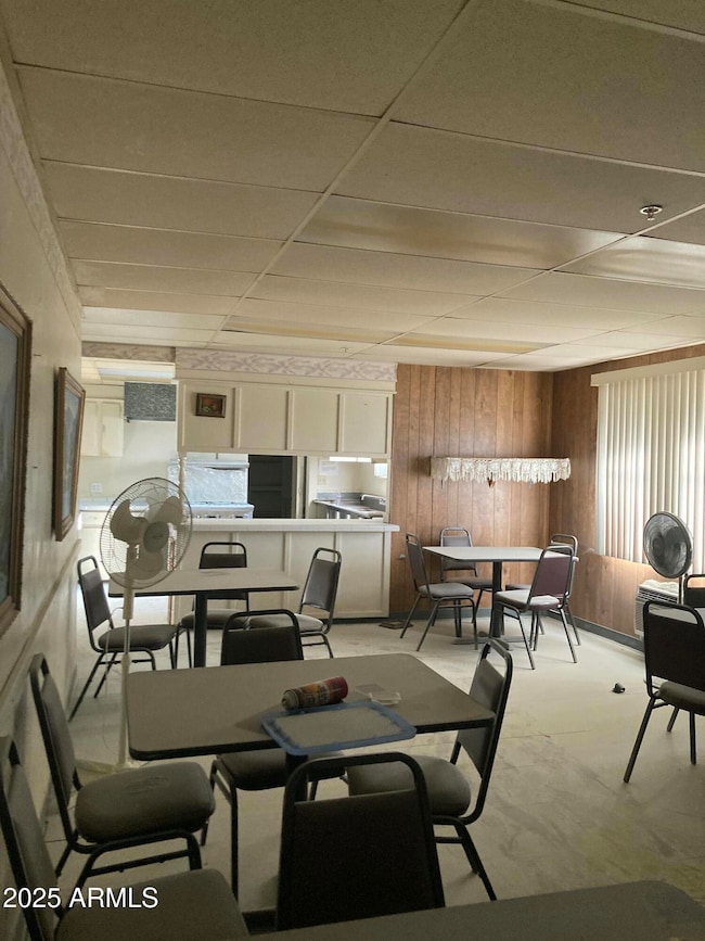 Kitchen and Dining Area MG_2980