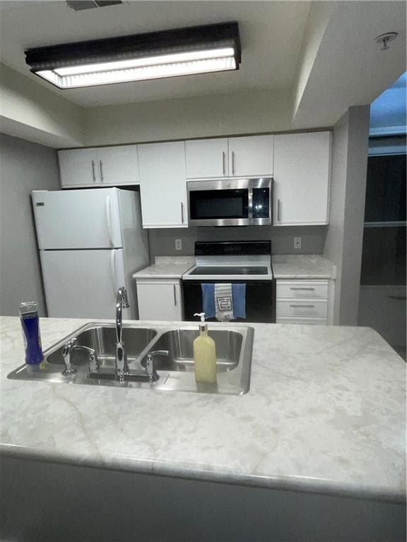 200 Golf View Dr unit D-3, Branson, MO 65616 - photo 2