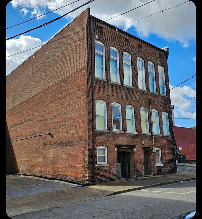 107 W Main St, Morganfield, KY 42437 - photo 2