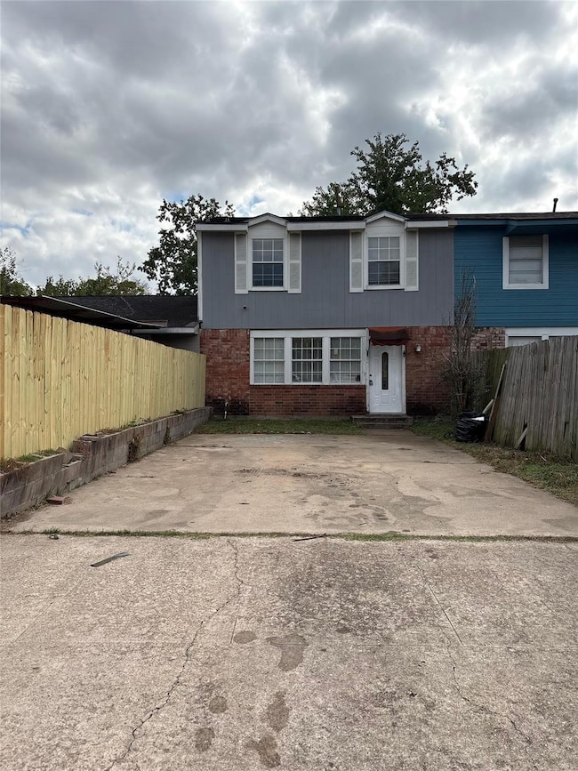 9714 Galaxy St, Houston, TX 77078 - photo 2