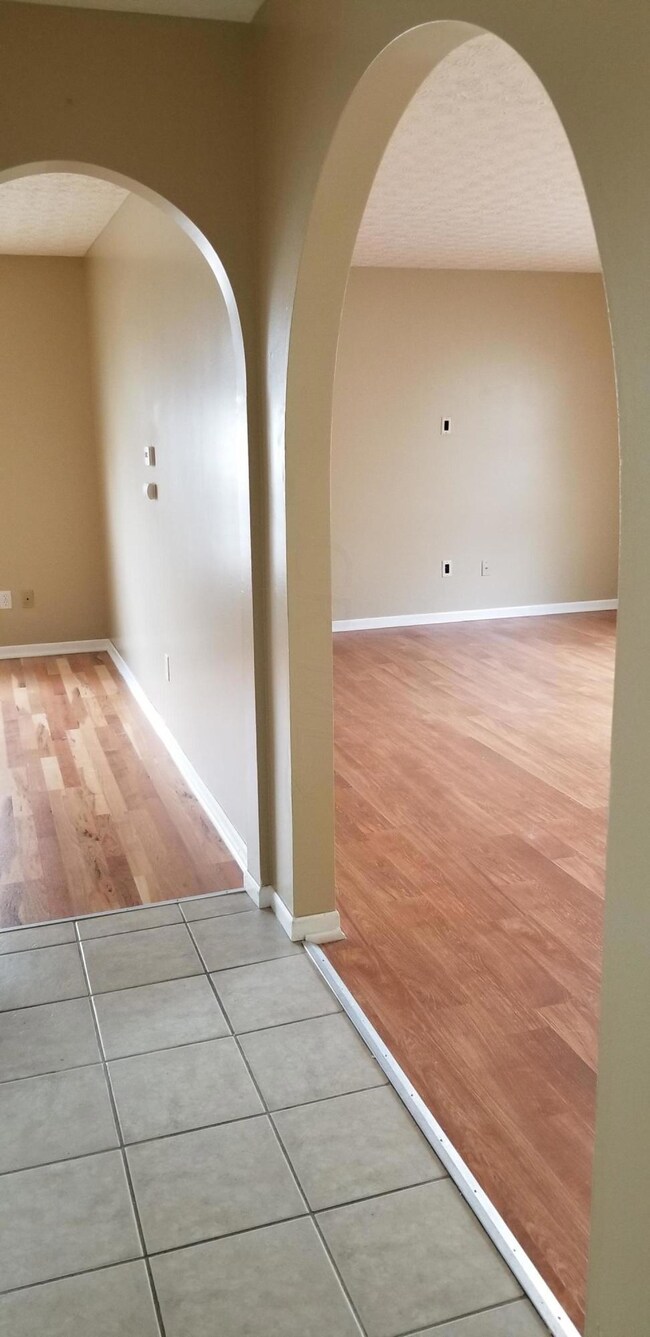 5961 Rover Ln, Columbus, OH 43232 - photo 6