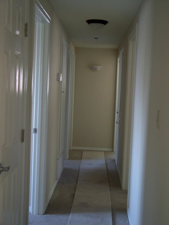 HPIM4299 Bainbury Hallway