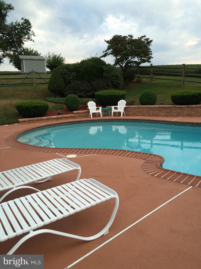 2303 Bachman Valley Rd, Manchester, MD 21102 - photo 2