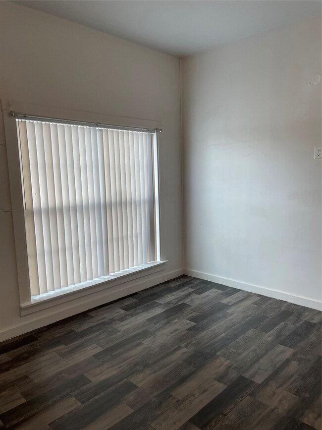 20892 Cochran Rd, Waller, TX 77484 - photo 7