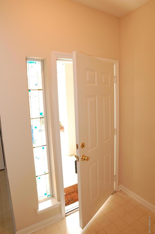 4624 Gerber Ct, Jacksonville, FL 32210 - photo 4