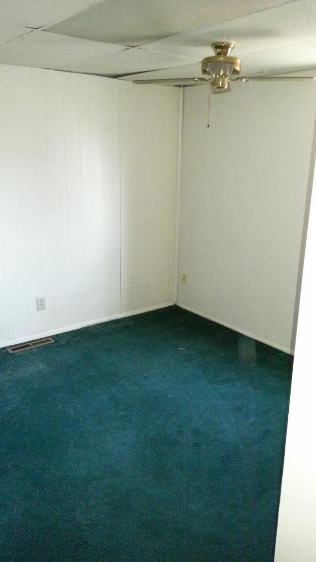 5432 Cove Ave, Columbus, OH 43232 - photo 7