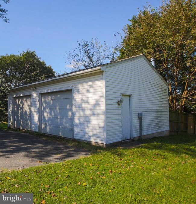 4718 Kenwood Ave, Baltimore, MD 21206 - photo 7