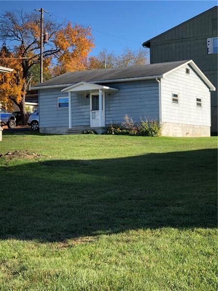 610 Plum St, Indiana, PA 15701 - photo 3
