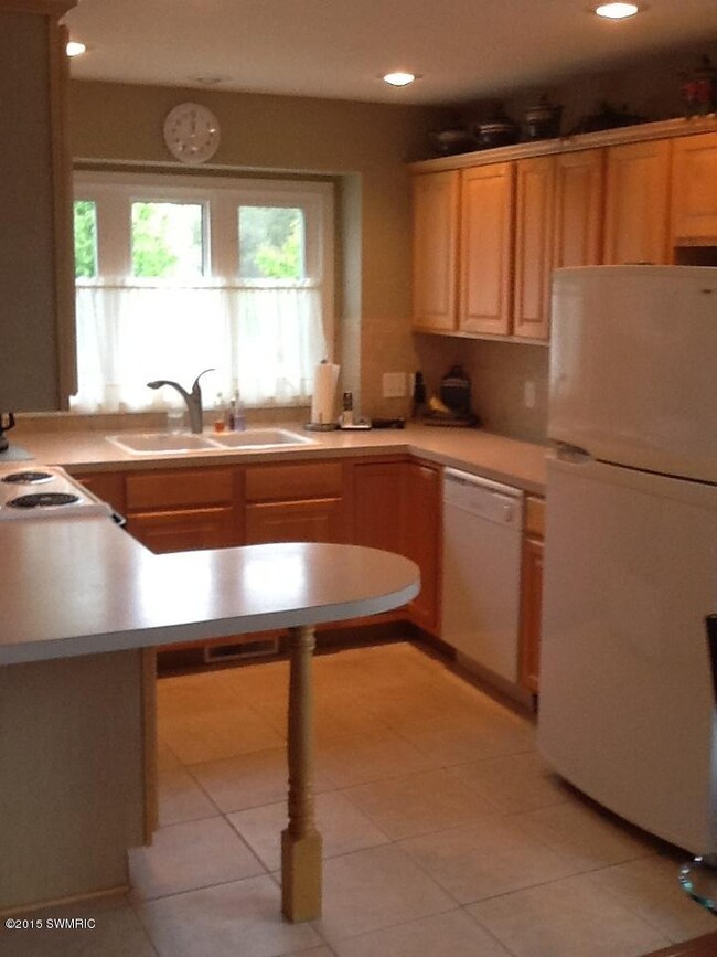2678 Hillandale Kitchen USE
