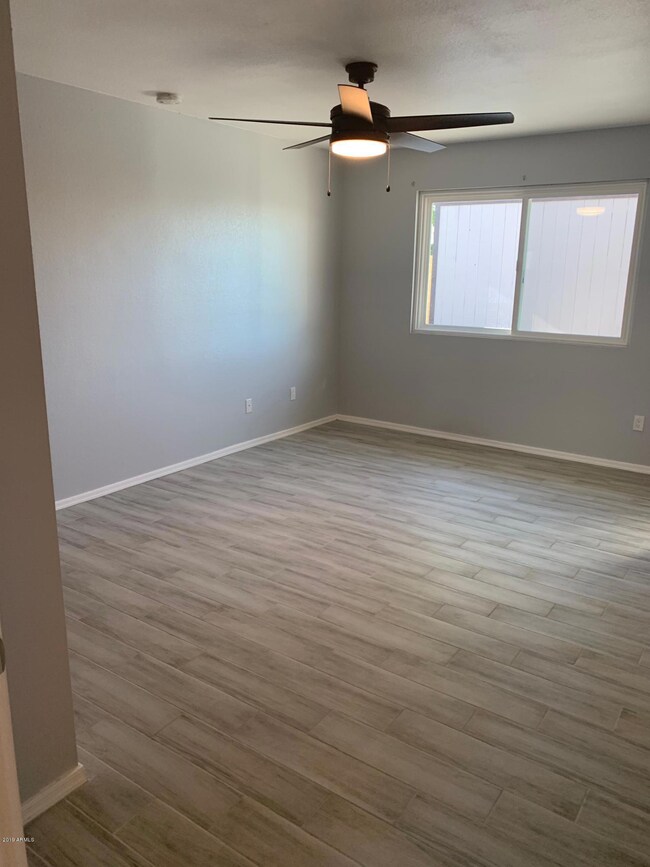 3202 W Angela Dr, Phoenix, AZ 85053 - photo 7