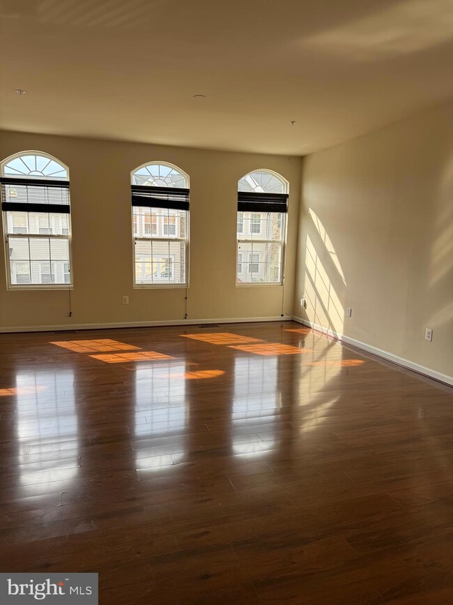 3529 Fisher Hill Rd, Laurel, MD 20724 - photo 2