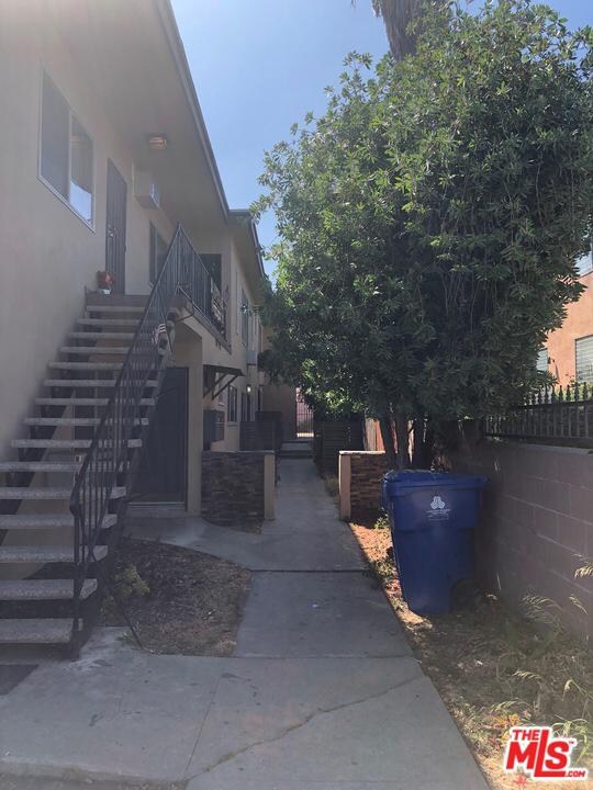 1435 S Mansfield Ave, Los Angeles, CA 90019 - photo 2