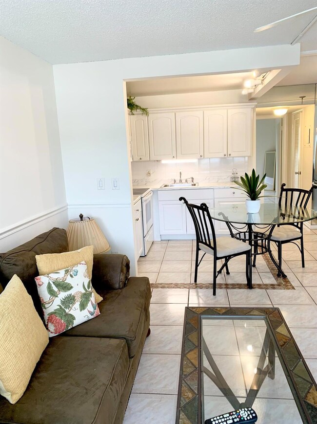 297 Camden M, West Palm Beach, FL 33417 - photo 5